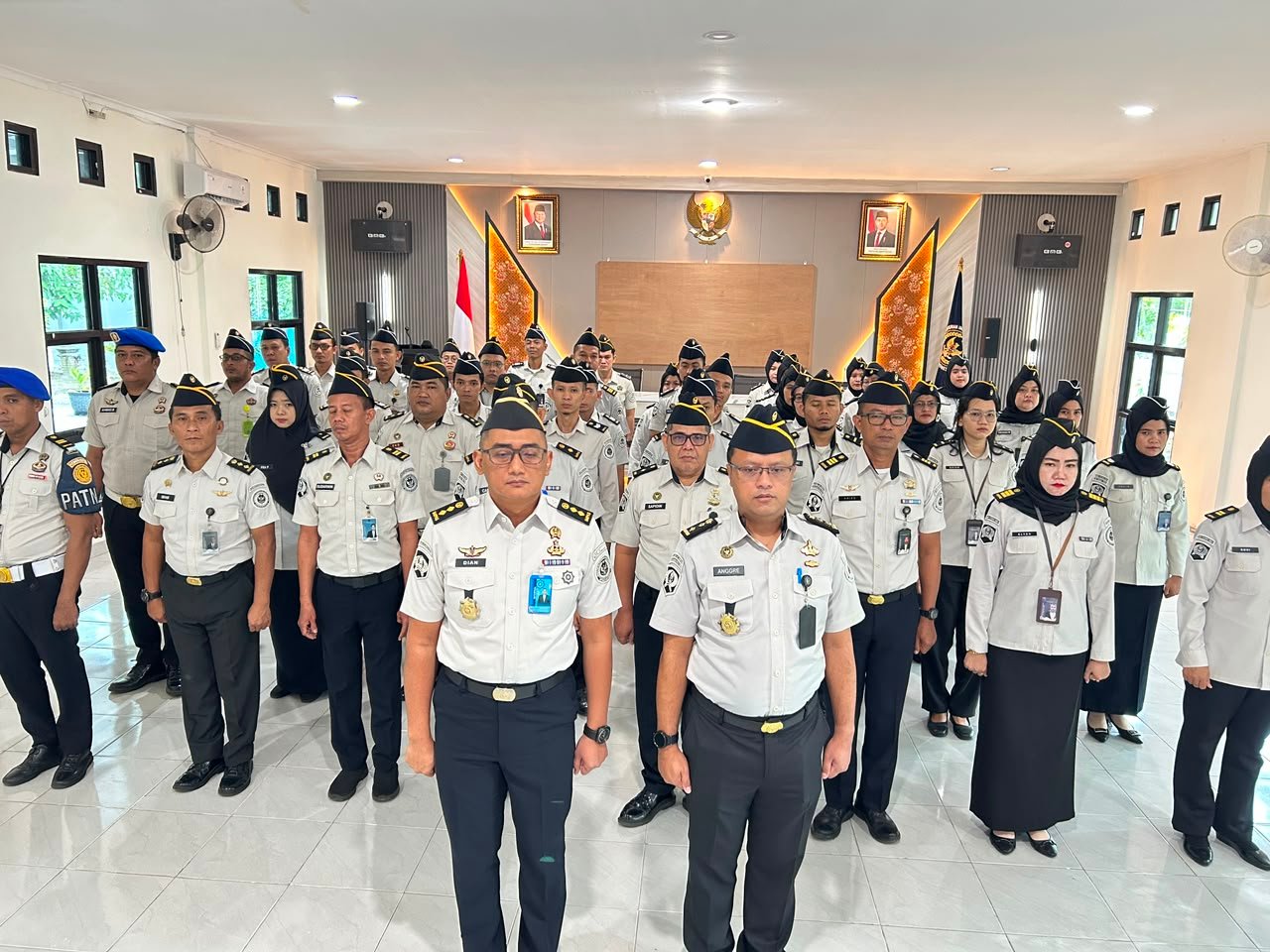 Perkuat Disiplin dan Integritas, Kanwil ditjenpas babel Ikuti Apel Bersama Kemenko Bidang Hukum, HAM, Imigrasi dan Pemasyarakatan Secara Virtual Zoom.